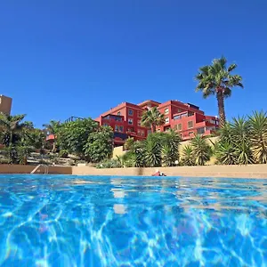 La Perla Sea View, Pool, Parking And Wifi Апартаменты